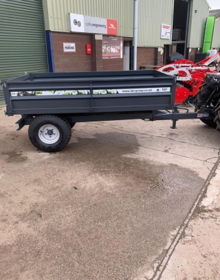 Tipping Trailers 32
