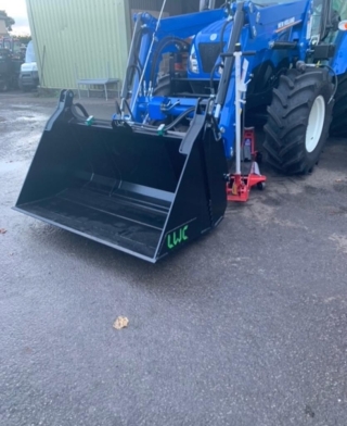 4 In 1 Buckets 9