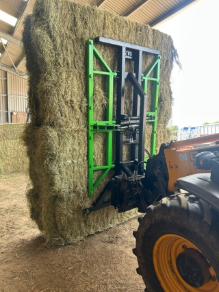 Spiked Bale Grabs 2